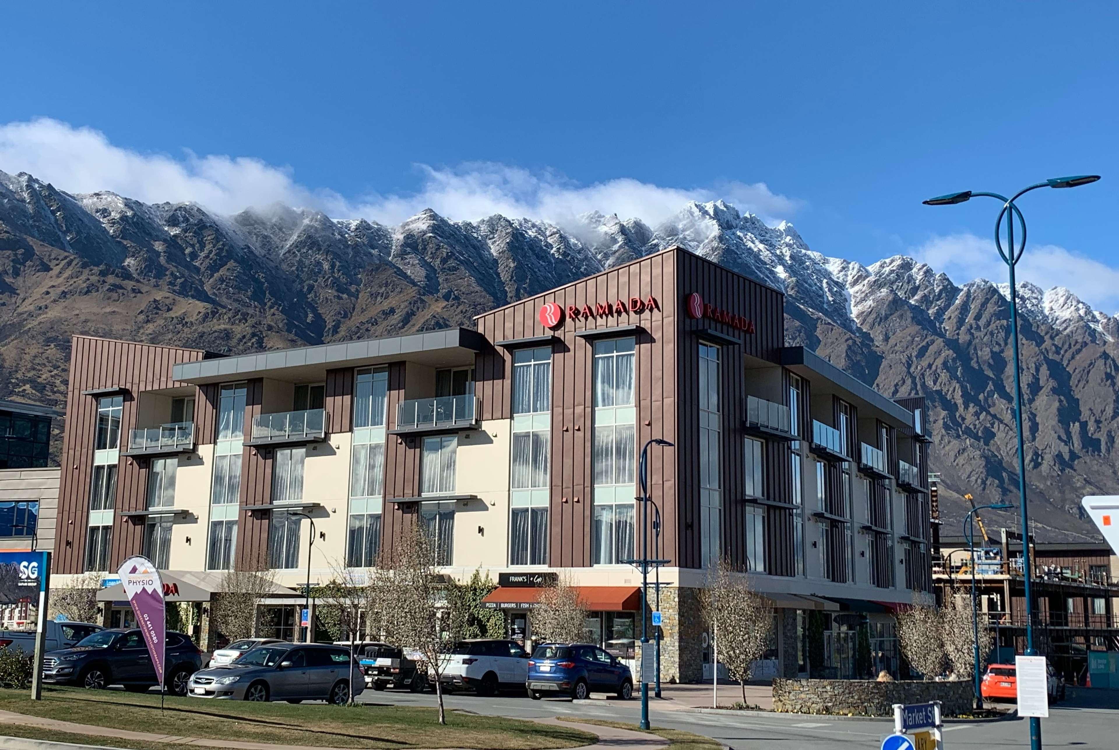 Ramada Suites By Wyndham Queenstown Remarkables Park Exterior foto